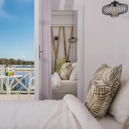 Smy Mediterranean White Santorini (adults Only) Ξενοδοχείο Καμάρι