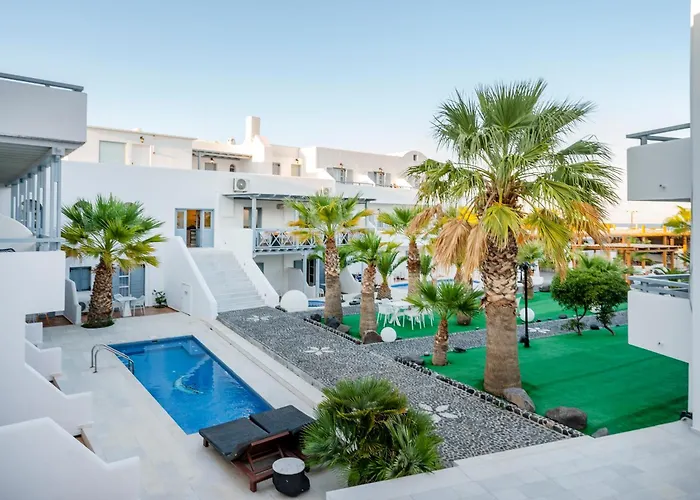 Smy Mediterranean White Santorini (adults Only) ホテル 4*