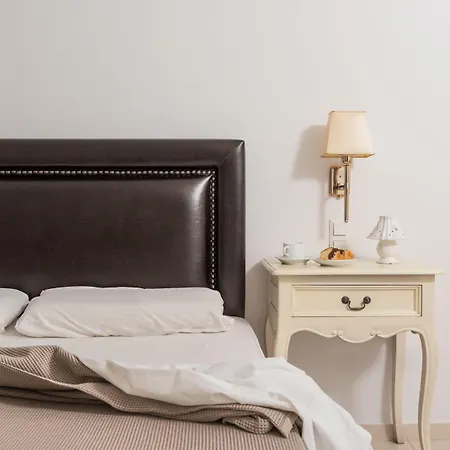 Отель Smy Mediterranean White Santorini (adults Only)